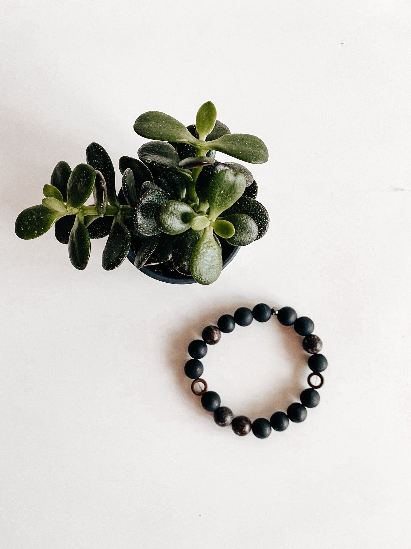 OYO - M. - Bracelets Carbon Living