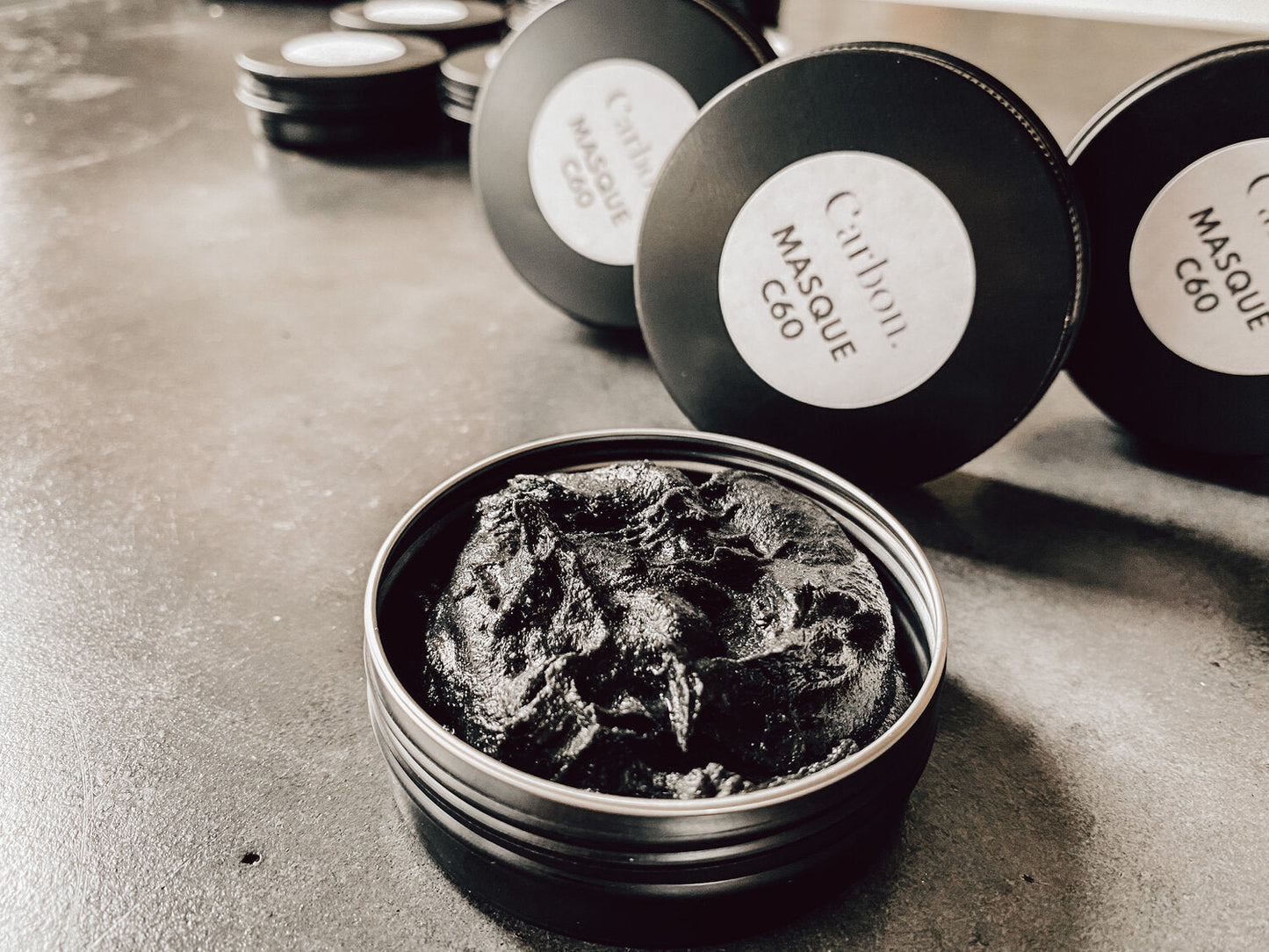 Masque C60 Carbon Living